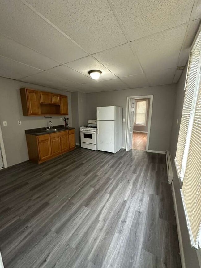 Foto del edificio - 27 Hickory St