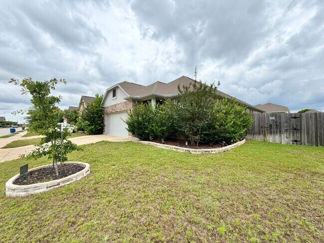 Building Photo - 877 Centerra Hills Cir