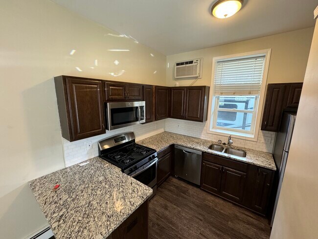 Foto del edificio - 34 N North Shore Dr