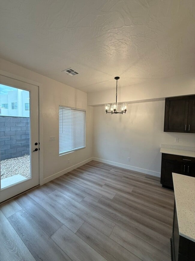 Building Photo - 276 S 1930 W