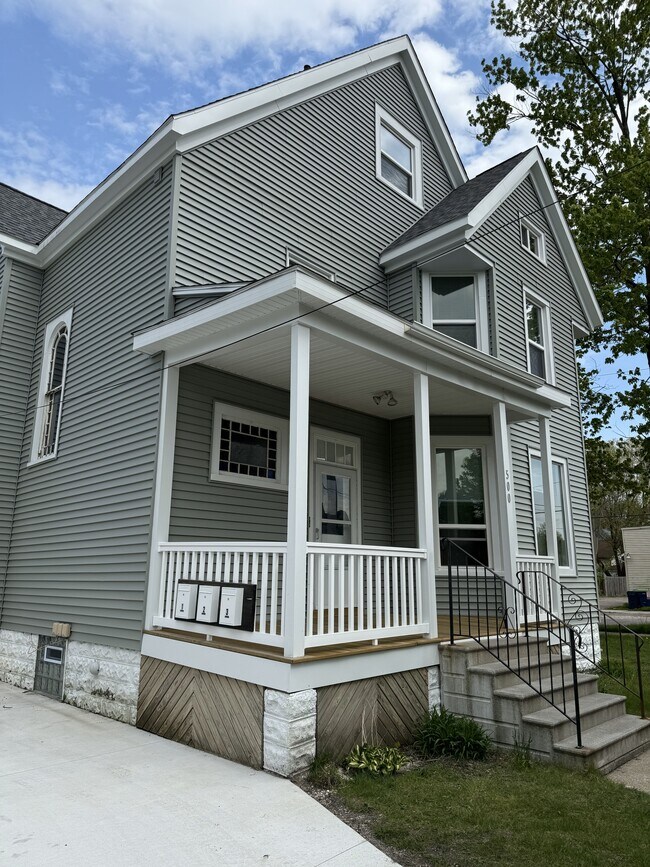 Main entrance - 500 N Henry St