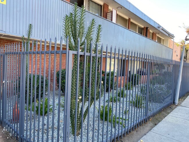 Foto del edificio - 11800 Kittridge St