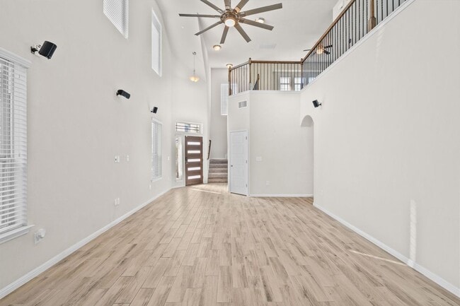 Building Photo - 3240 E Whitestone Blvd