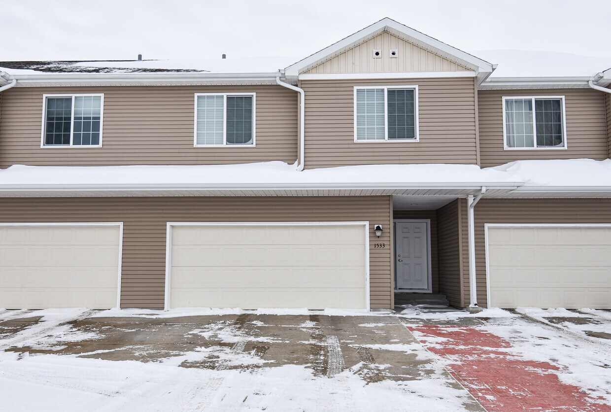 Foto principal - 1533 10th Ave E