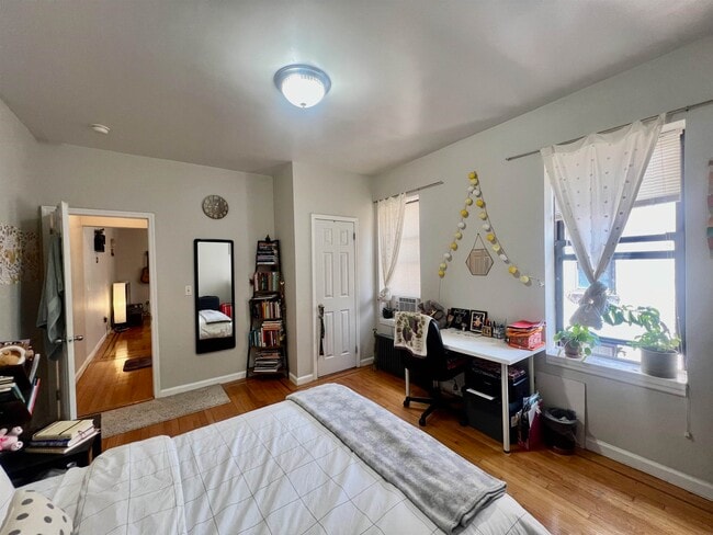 Building Photo - 333 Fairmount Ave