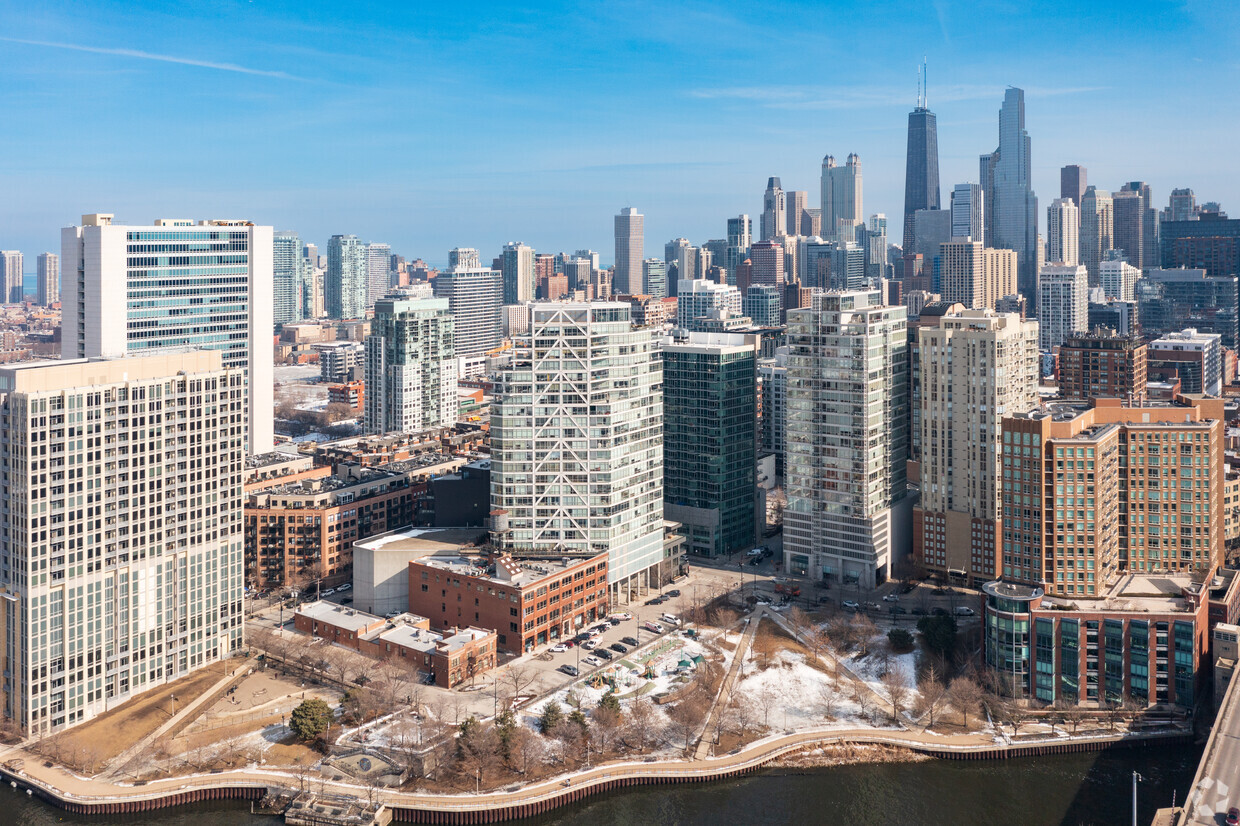 Aerial Photo - Erie on the Park