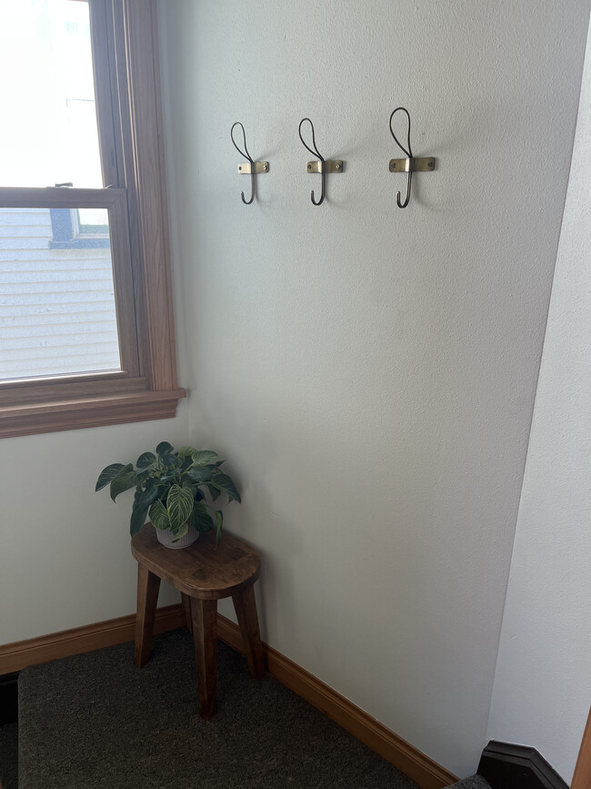 Entry - 2818 S Delaware Ave