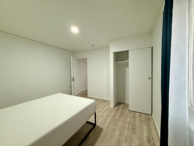 Photo - 2708 W 98th Dr House