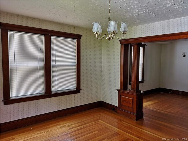 Building Photo - 41 Spring Garden Ave