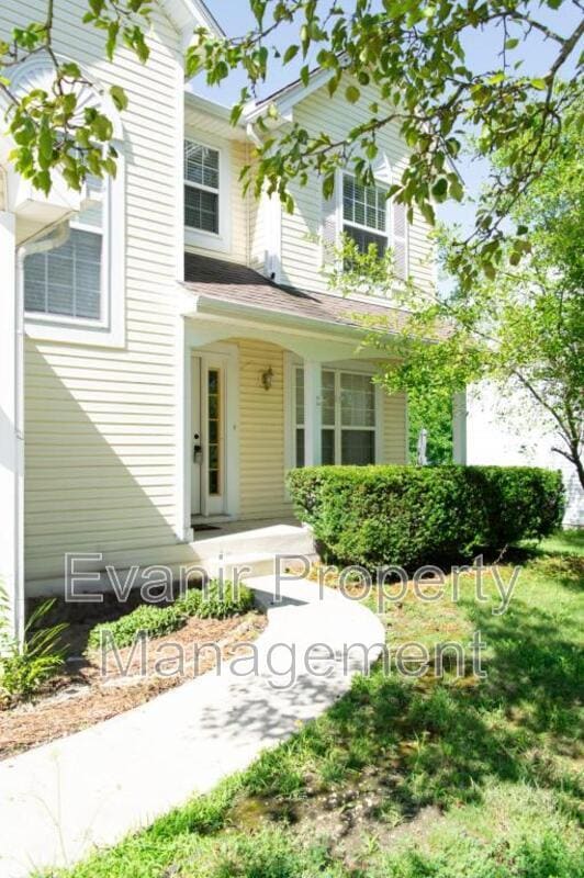 Building Photo - 1142 Deercreek Dr