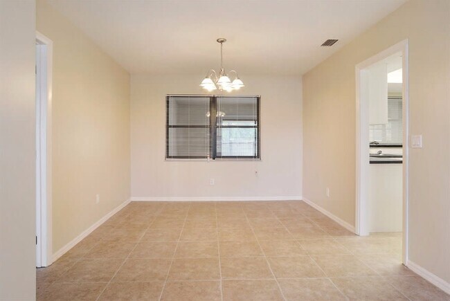 Foto del edificio - 787 SE Forgal St