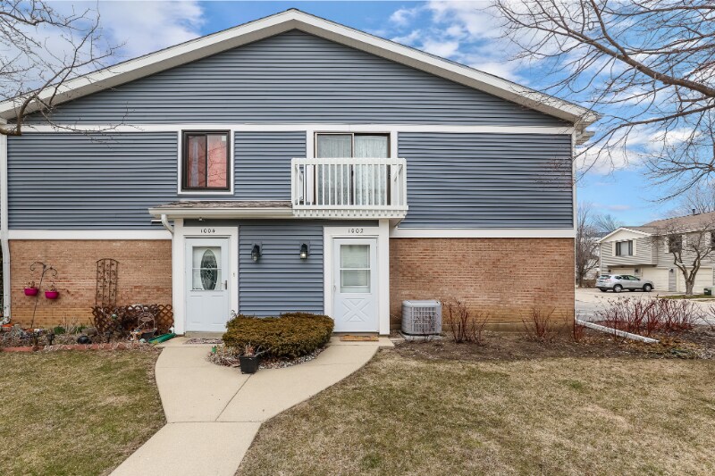 1002 Polk Ct, Vernon Hills, IL 60061 Condo for Rent in Vernon Hills