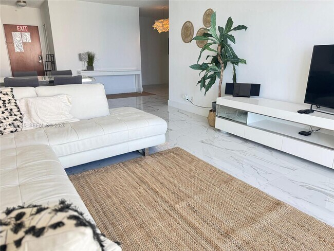 Foto del edificio - 3901 S Ocean Dr