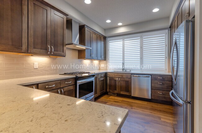 Foto del edificio - 2365 W Summit Pkwy