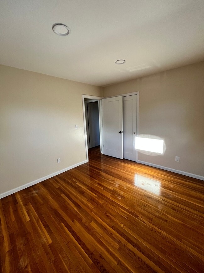 Foto del edificio - 0-02 2 St