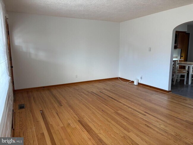 Foto del edificio - 8105 Winchester Ave