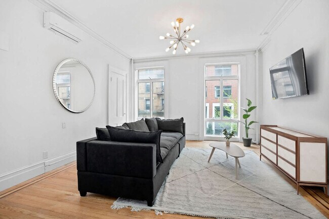 Foto del edificio - 257 W 19th St