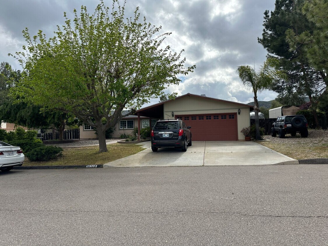 16208 Arena Pl, Ramona, CA 92065 House Rental in Ramona, CA