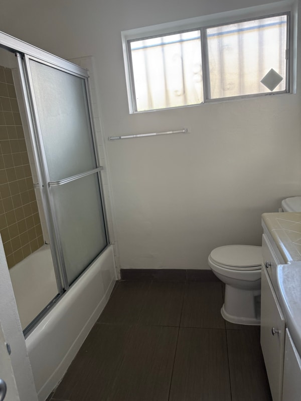 Building Photo - 1538 N Detroit St