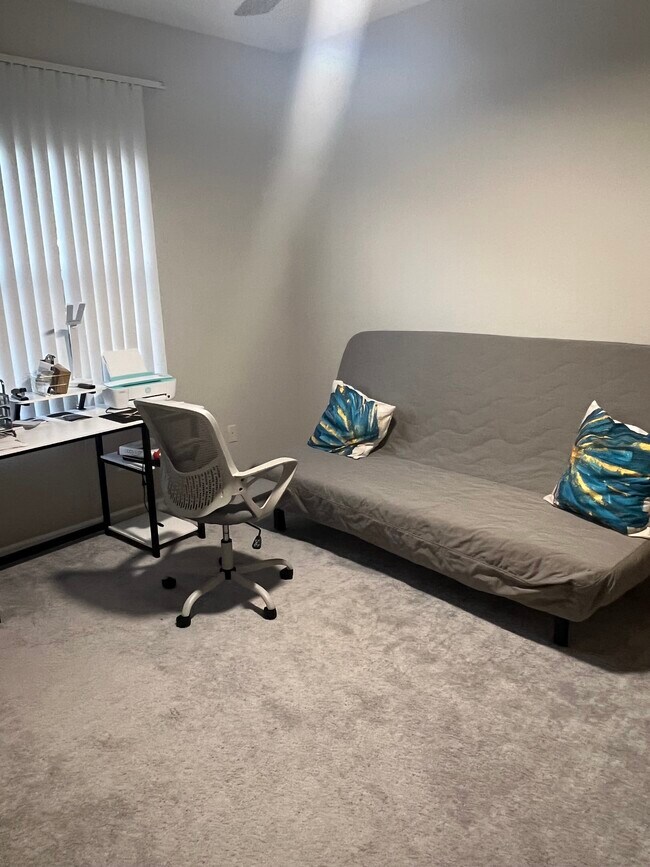 Bedroom or office - 3557 Forest Hill Blvd