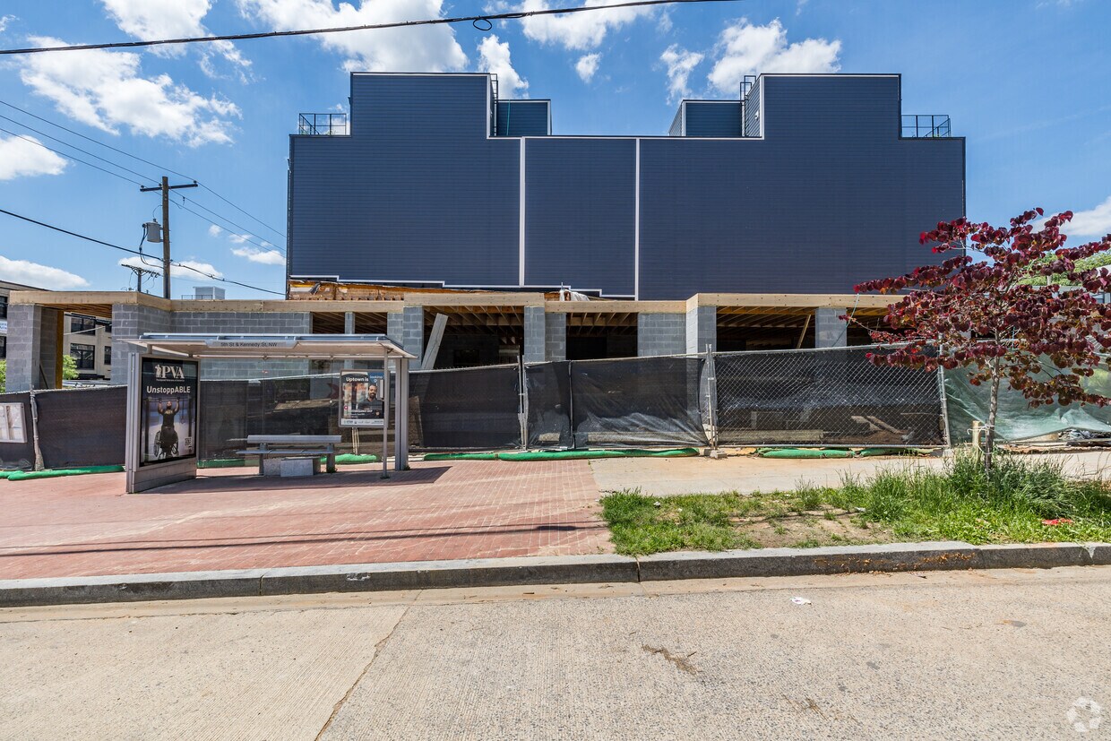Primary Photo - 501-503 Kennedy St NW