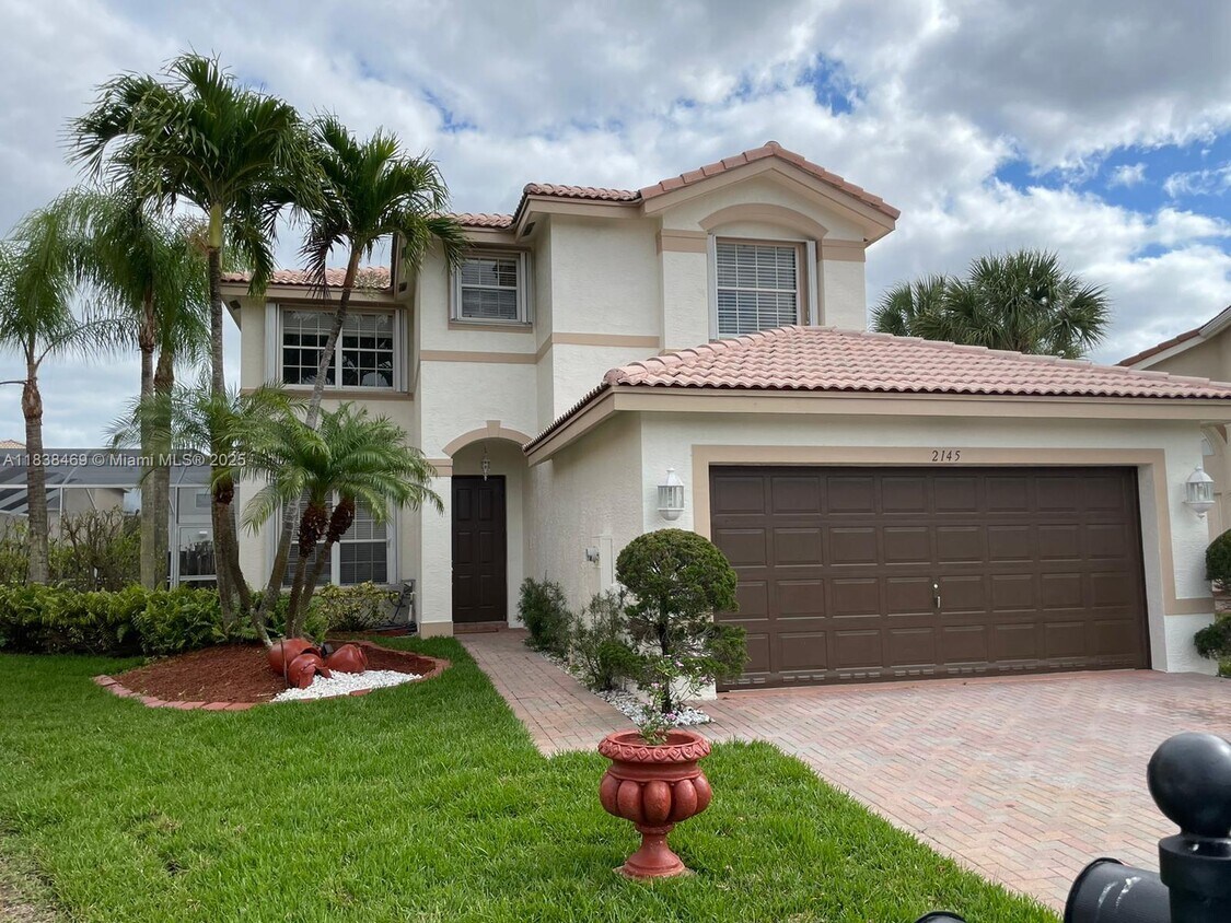 Foto principal - 2145 SW 150th Ave