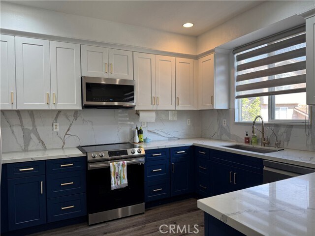 Foto del edificio - 2271 Yarbough Dr