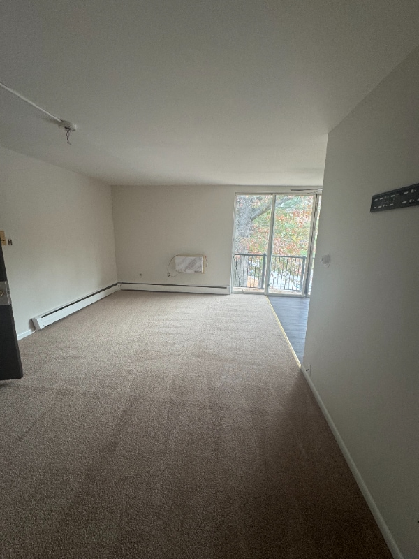 Building Photo - 100 E Glenolden Ave