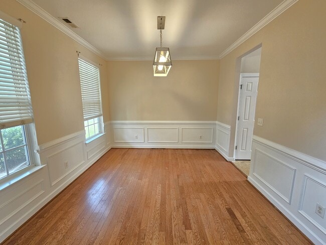 Building Photo - 232 Worcester Ln