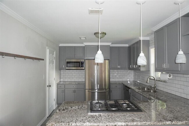 Building Photo - 10939 Arendale St