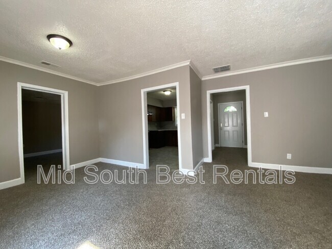 Building Photo - 1284 Old Hickory Rd