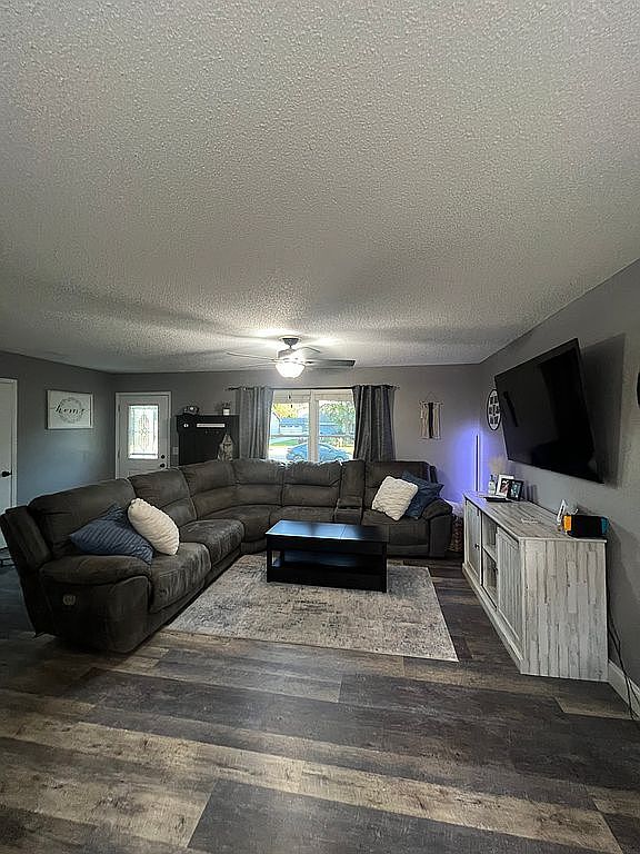 Building Photo - 415 Northview Dr