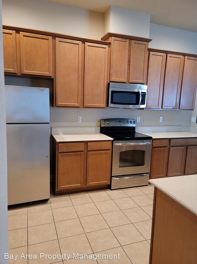 Building Photo - 7914 Camden Woods Dr