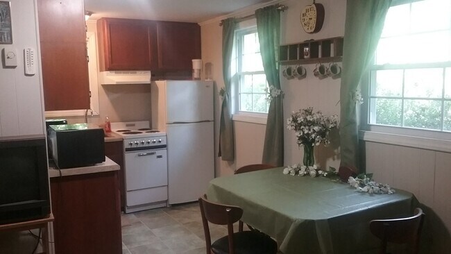 Foto del edificio - 460 Rabbit Hop Rd