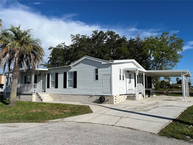 Building Photo - 13143 Cabin Ct
