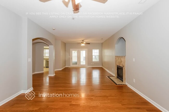 Building Photo - 9215 Ducati Ln