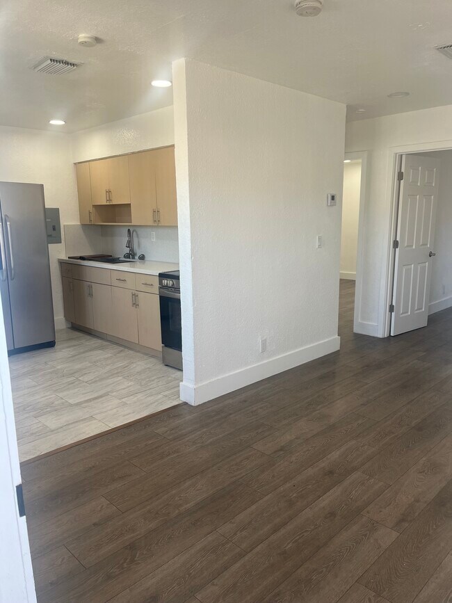 Foto del edificio - 1876 NW 69th St