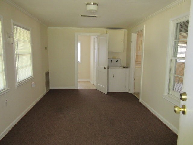 Foto del edificio - 600 Pinewood Rd