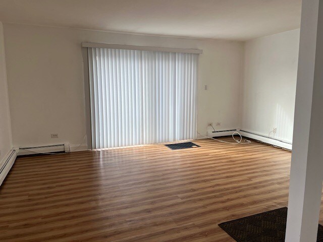 Foto del edificio - 10408 Major Ave