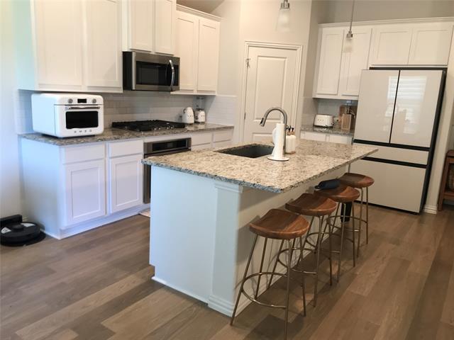 Foto del edificio - 2806 Steeple Chase Dr