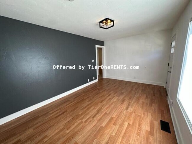 Building Photo - Beautiful home close to downtown SLC in a ...