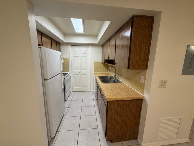 Building Photo - 516 Polaris Loop