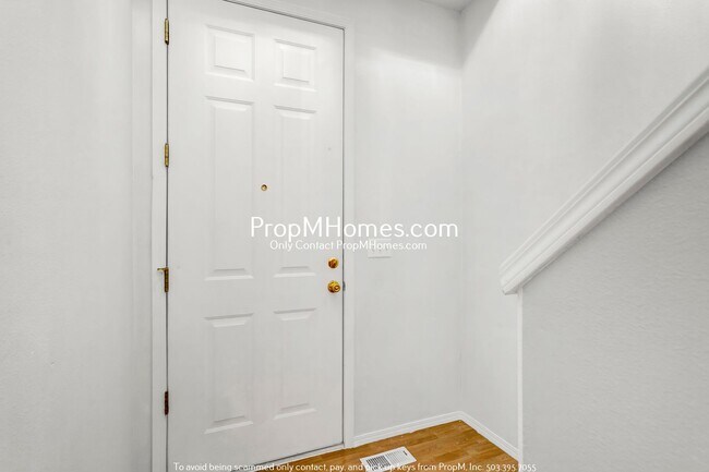 Building Photo - Quaint 3 Bedroom Home in Bethany! Come Loo...