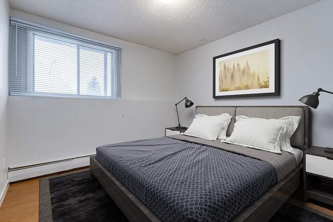 Building Photo - Willow Creek Apartments