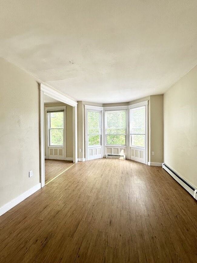 Building Photo - 281 Ontario St