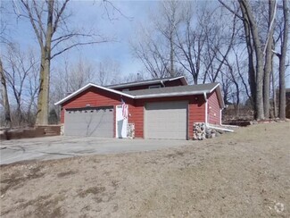 Building Photo - 4451 Johnny Cake Ridge Rd