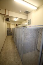 Building Photo - 1126 E 16th Ave