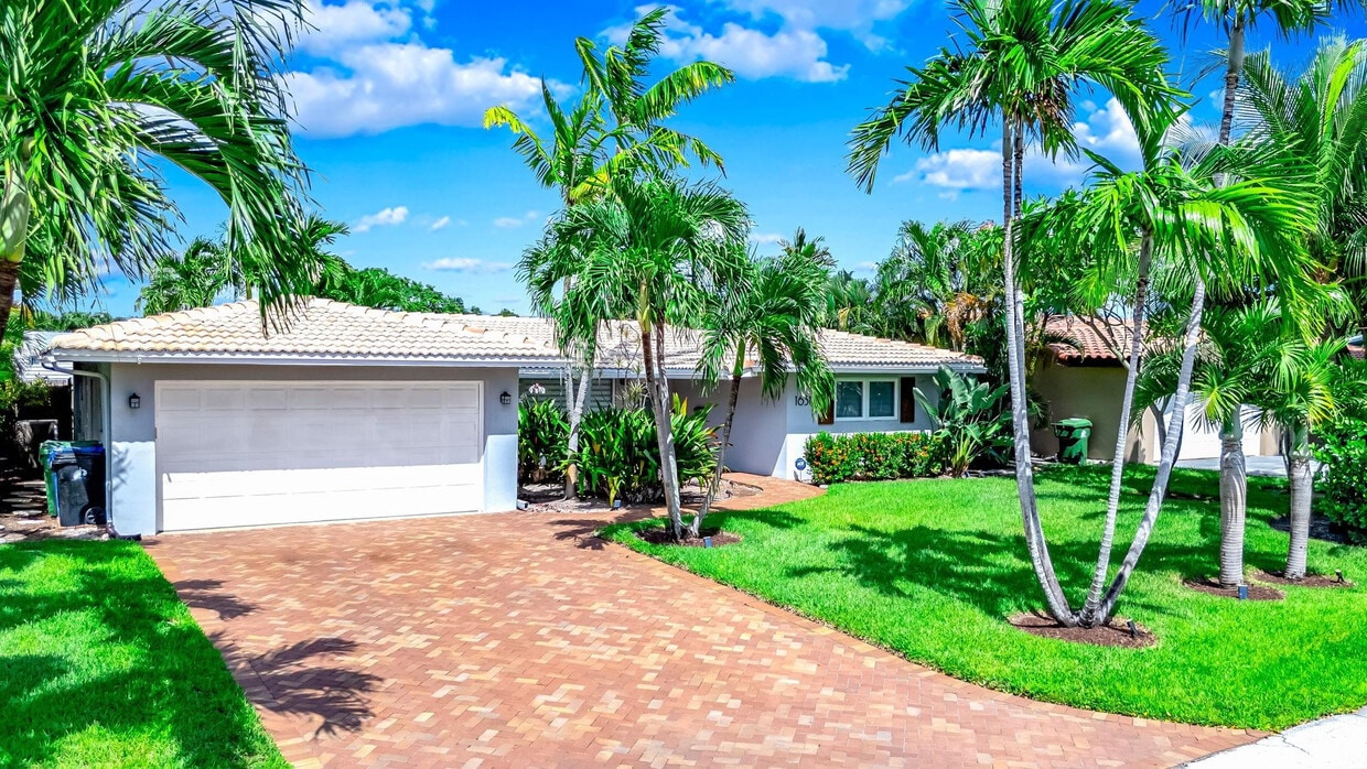 Foto del edificio - 1651 NE 54th St