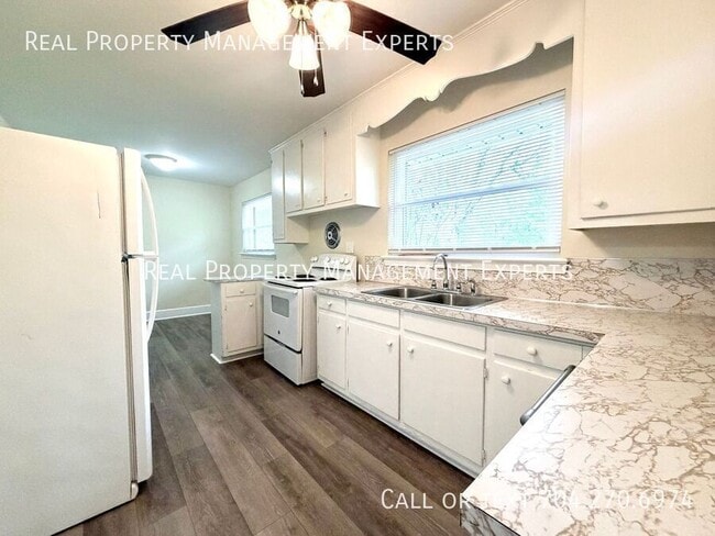 Photo - 4916 Nevin Rd House