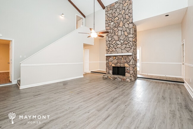 Building Photo - 316 Helmsley Dr